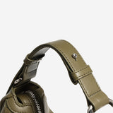 イントレチャート ハーフムーンショルダーバッグ