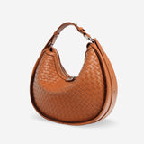 イントレチャート ハーフムーンショルダーバッグ