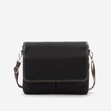 ビジネスと休日の両方使える2wayバッグインバッグ