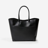 ポケットが豊富にあり収納力も抜群な本革ビジネストートバッグ