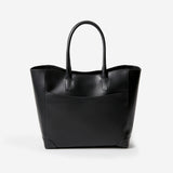 ポケットが豊富にあり収納力も抜群な本革ビジネストートバッグ