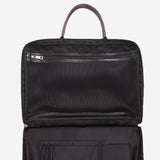 本体にナイロンの約7倍の強度を誇るコーデュラ素材のメンズ向けブリーフケース