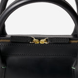 13インチPCや折り畳み傘も収納できるビジネス向け本革ブリーフケース