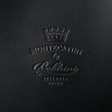 ポケットが豊富にあり収納力も抜群な本革ビジネストートバッグ