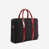 本体にナイロンの約7倍の強度を誇るコーデュラ素材のメンズ向けブリーフケース