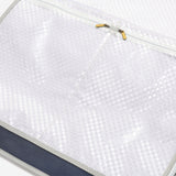 スーツをハンガーにかけたまま収納できるガーメントバッグ