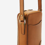 収納力も抜群なメンズ用本革ショルダーバッグ