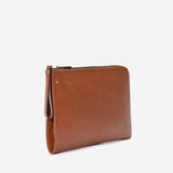 シボ革のメンズ用クラッチバッグ