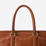 大容量かつ耐久性にも優れたビジネス向けメンズトートバッグ