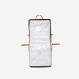 スーツをハンガーにかけたまま収納できるガーメントバッグ