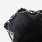 機能性抜群の巾着タイプ本革ナップサック