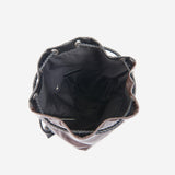 機能性抜群の巾着タイプ本革ナップサック