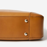 13インチPCや折り畳み傘も収納できるビジネス向け本革ブリーフケース