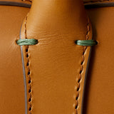 13インチPCや折り畳み傘も収納できるビジネス向け本革ブリーフケース