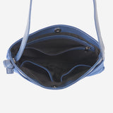 出張時のサブバッグとしても活躍するメンズ向け革サコッシュ