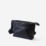 本革 ショルダーバッグ