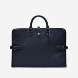 スーツをハンガーにかけたまま収納できるガーメントバッグ