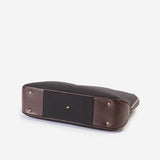 収納力にも優れた本革ビジネス向けブリーフケース