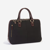 収納力にも優れた本革ビジネス向けブリーフケース