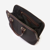 収納力にも優れた本革ビジネス向けブリーフケース