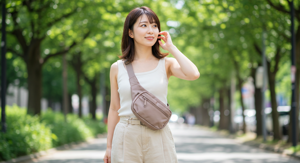 普段使いに最適！スリングボディバッグで身軽にお出かけ