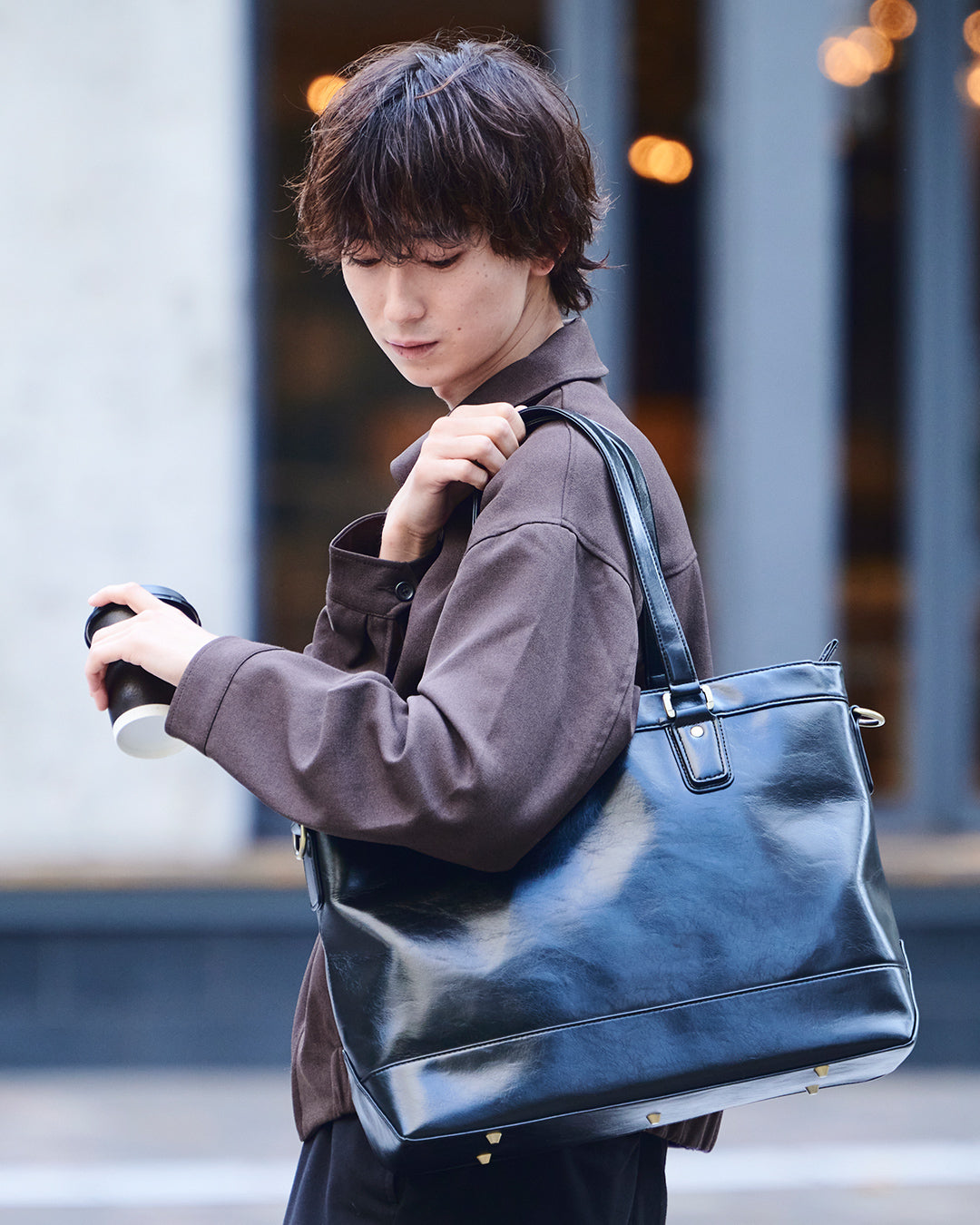 普段使いからビジネスシーンまで対応可能なGOLDMENの2wayトートバッグ
