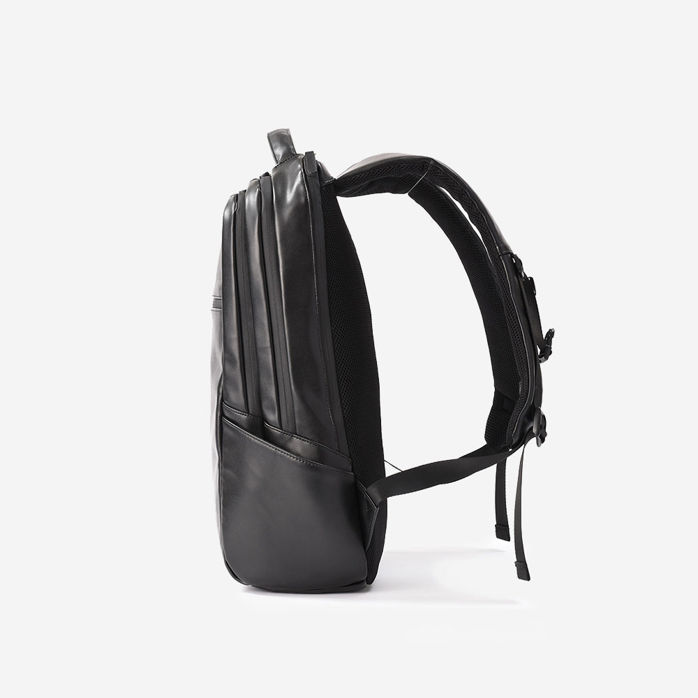 TRANSIC 整理整頓ビジネスリュック 新品 定価18700円 バックパック