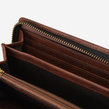 キメの細かい上質なイタリアンレザー（本革）を使用した長財布